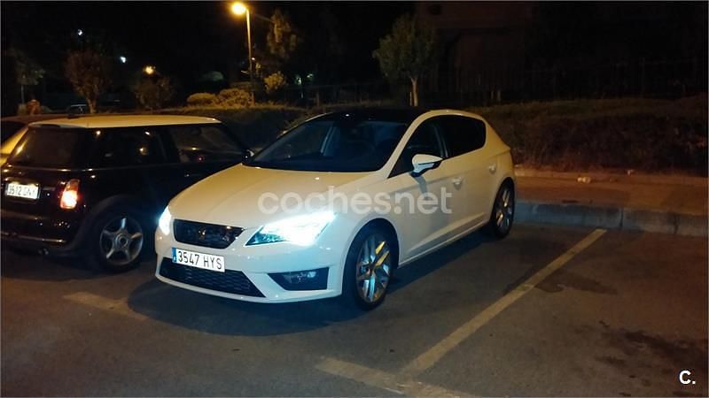 Usado Seat Leon FR 150 CV (110 kW) 2014 Blanco Berlina