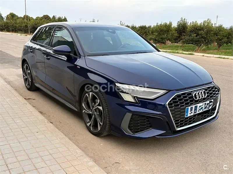 Usado Audi A3 150 CV (110 kW) 2022 Azul Berlina