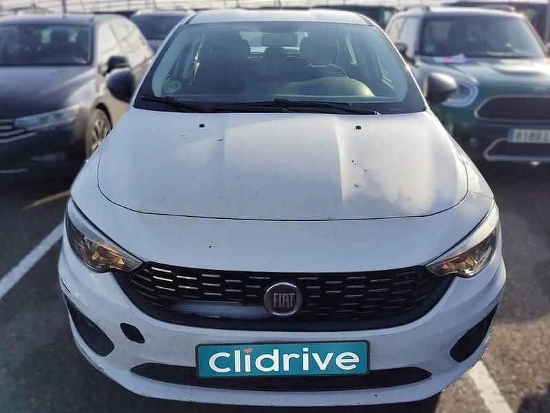 Usado Fiat Tipo Business 95 CV (69 kW) 2019 Blanco Familiar