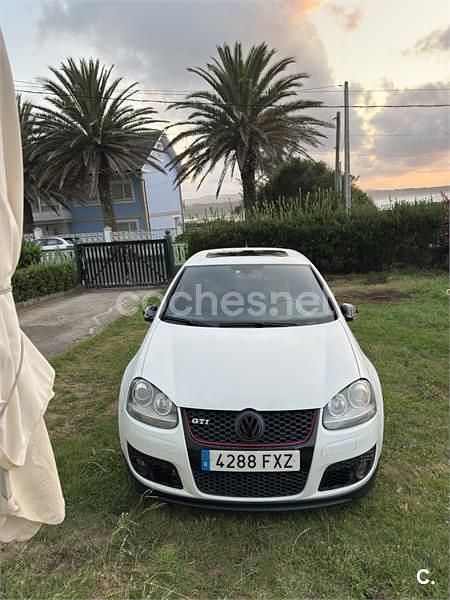 Usado VW Golf V GTI 200 CV (147 kW) 2007 Blanco Berlina