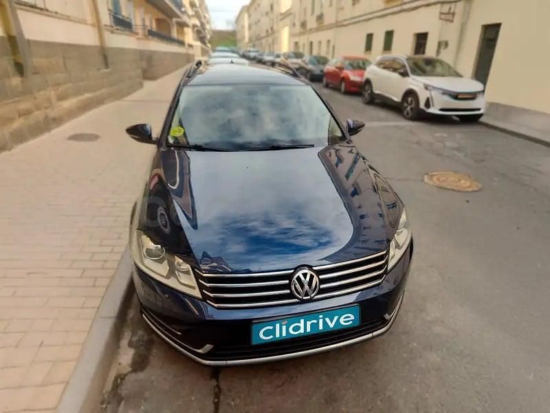 Usado VW Passat Exclusive 140 CV (102 kW) 2012 Azul Familiar