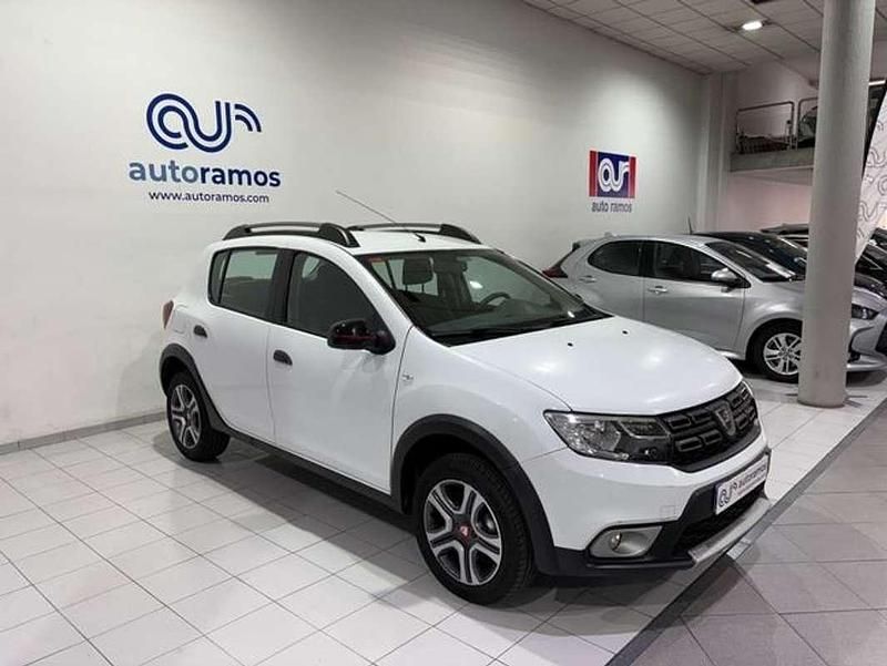 Usado Dacia Sandero 90 CV (66 kW) 2019 Blanco Utilitario