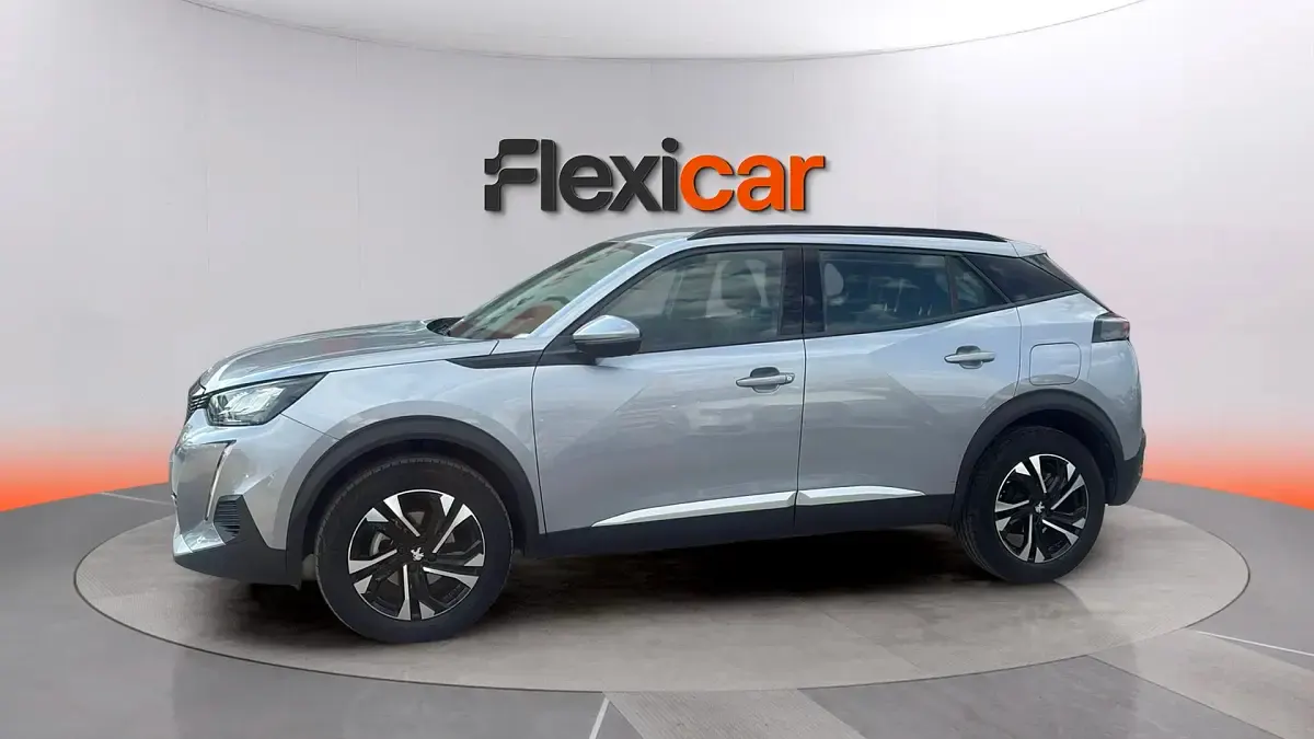 Usado Peugeot 2008 Allure 131 CV (96 kW) 2020 Gris SUV