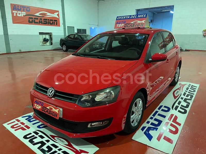 Granate Usado 2010 VW Polo Advance Berlina | 7999 € (Precio justo) - Imagen 1/4