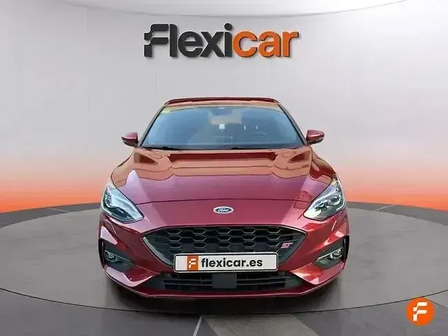 Usado Ford Focus ST-Line 120 CV (88 kW) 2018 Granate Berlina