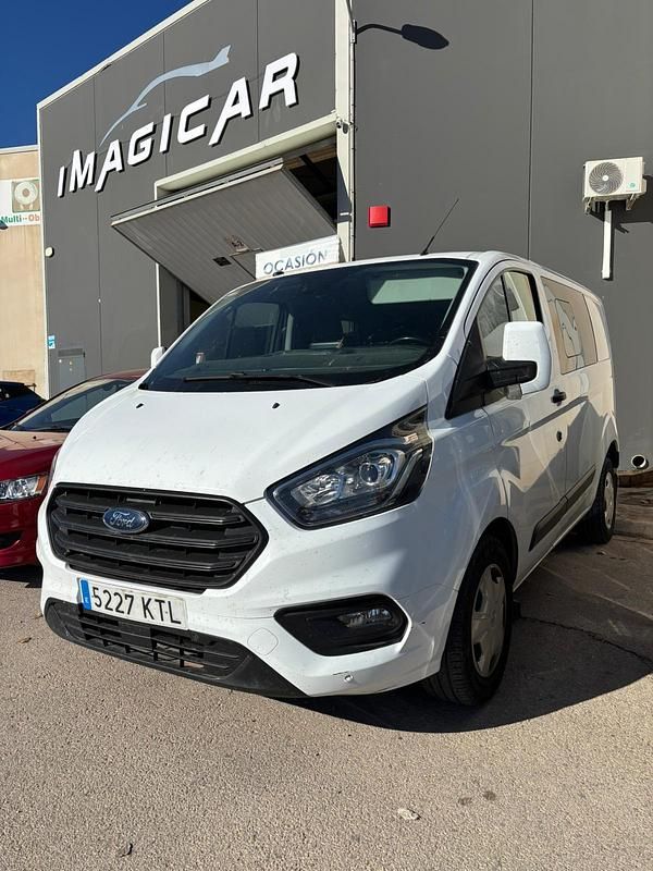 Usado Ford Transit Custom Ambiente 130 CV (95 kW) 2019 Blanco Familiar