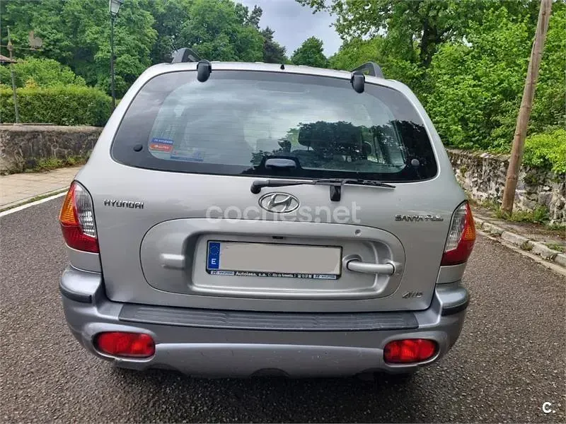 Usado Hyundai Santa Fe GLS 112 CV (82 kW) 2002 Gris / plata SUV