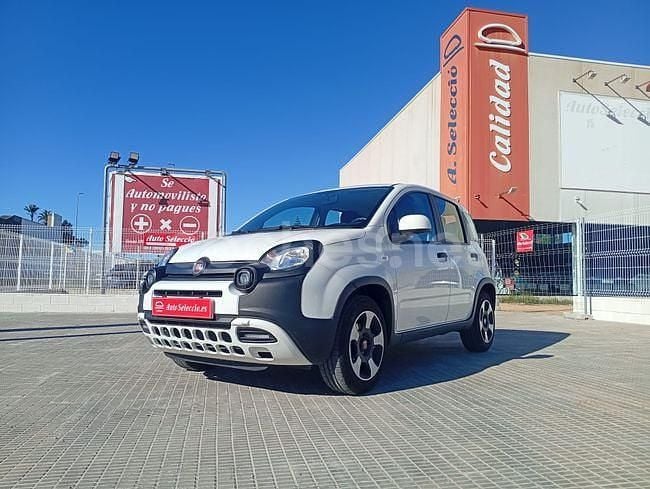 Usado Fiat Panda Cross Cross 70 CV (51 kW) 2023 Blanco Utilitario