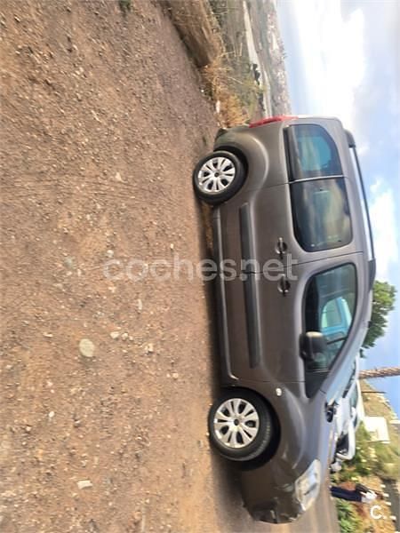 Gris / plata Usado 2018 Citroën Berlingo Feel Monovolumen | 8500 € (Super precio) - Imagen 1/4