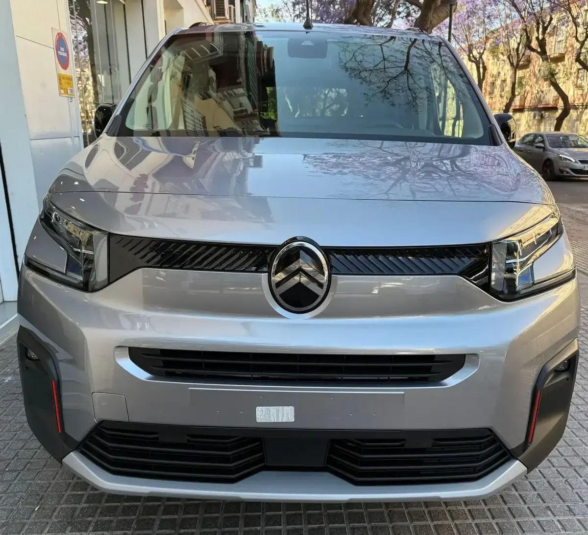 Nuevo Citroën Berlingo 130 CV (95 kW) 2026 Gris Monovolumen