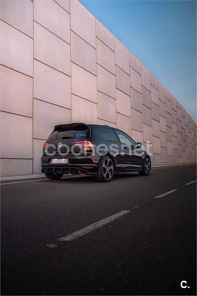 Usado VW Golf VII GTI 230 CV (169 kW) 2015 Negro Berlina
