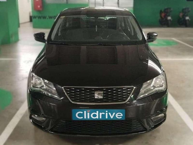 Usado Seat Toledo Style 116 CV (85 kW) 2017 Negro Utilitario