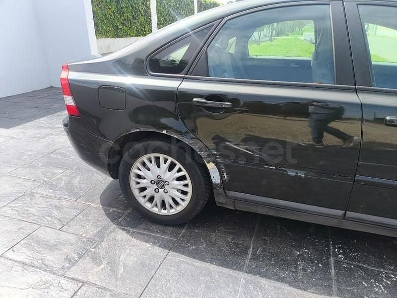 Usado Volvo S40 Momentum 109 CV (80 kW) 2005 Verde Berlina