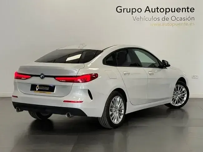 Usado BMW 218 Gran Coupé Comfort Edition 150 CV (110 kW) 2021 Blanco Coupe