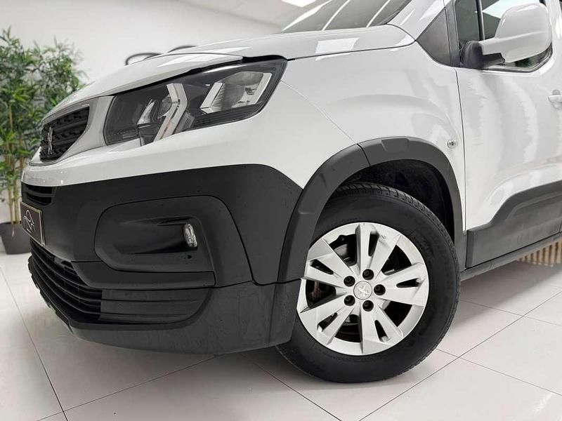 Usado Peugeot Rifter Active 102 CV (75 kW) 2019 Blanco Monovolumen