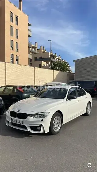 Usado BMW 318 Comfort Edition 143 CV (105 kW) 2016 Blanco Berlina