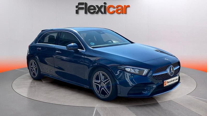 Usado Mercedes A180 117 CV (86 kW) 2020 Azul Berlina