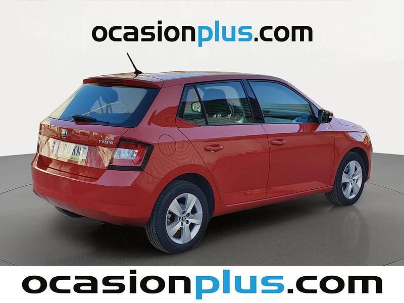 Usado Skoda Fabia 95 CV (69 kW) 2018 Rojo