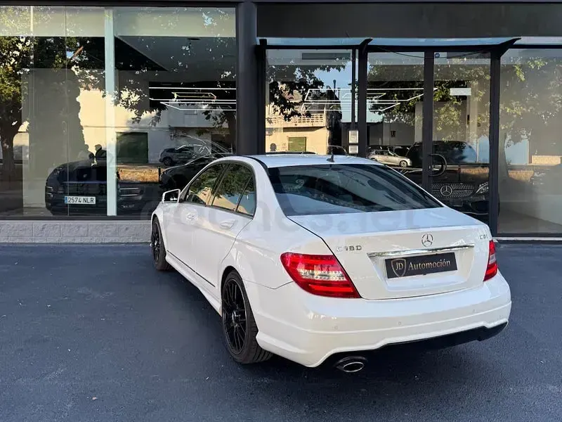 Usado Mercedes C180 Avantgarde 120 CV (88 kW) 2012 Blanco Berlina