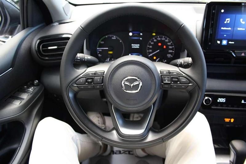 Nuevo Mazda 2 Exclusive-Line 90 CV (66 kW) 2025 Rojo Utilitario