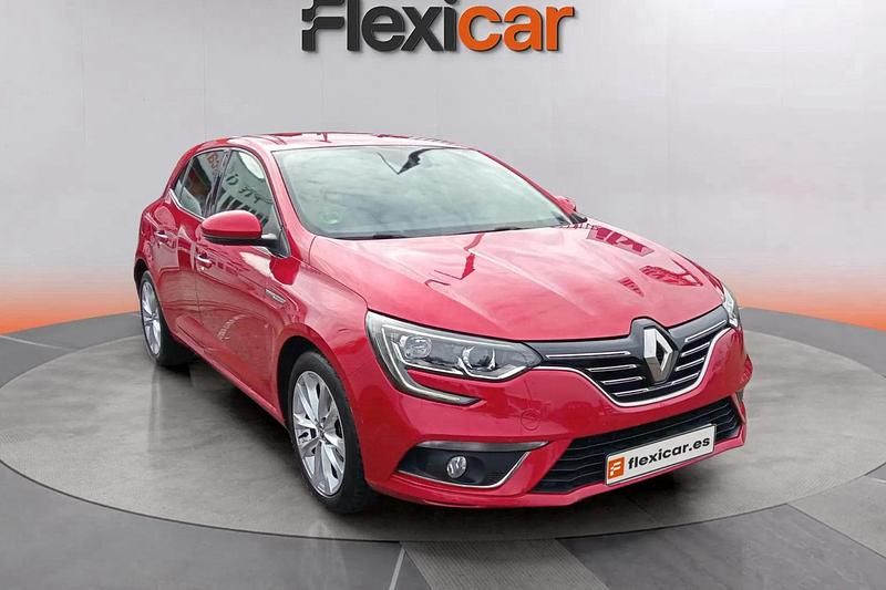 Usado Renault Mégane IV Intens 140 CV (102 kW) 2020 Rojo Berlina