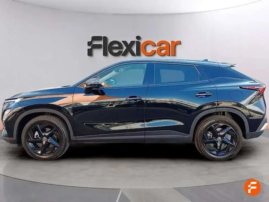 Usado Omoda 5 185 CV (136 kW) 2024 Negro SUV