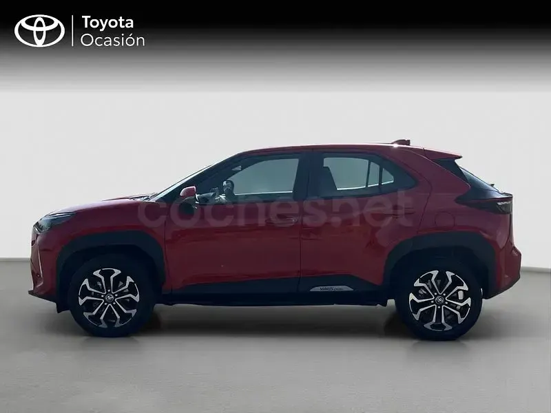 Usado Toyota Yaris Cross Active 116 CV (85 kW) 2022 Rojo SUV