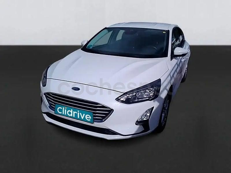 Begagnad Ford Focus Trend 120 HK (88 kW) 2020 Vit Sedan