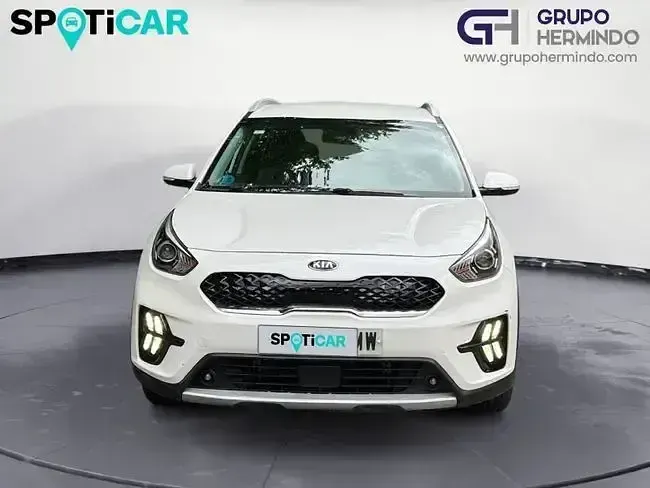 Käytetty Kia Niro 141 HP (103 kW) 2021 Valkoinen Katumaasturi
