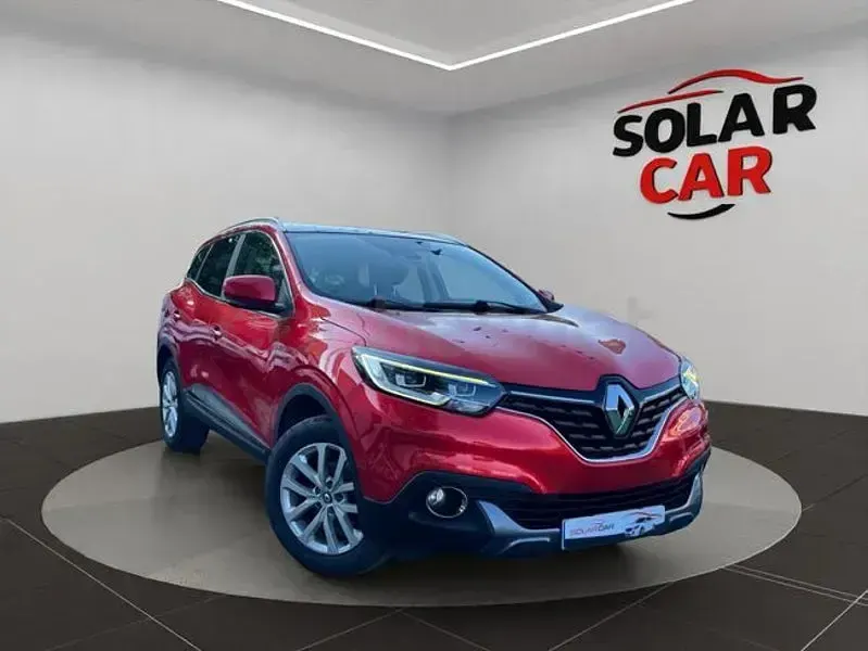 Usado Renault Kadjar Zen 110 CV (80 kW) 2016 Granate SUV