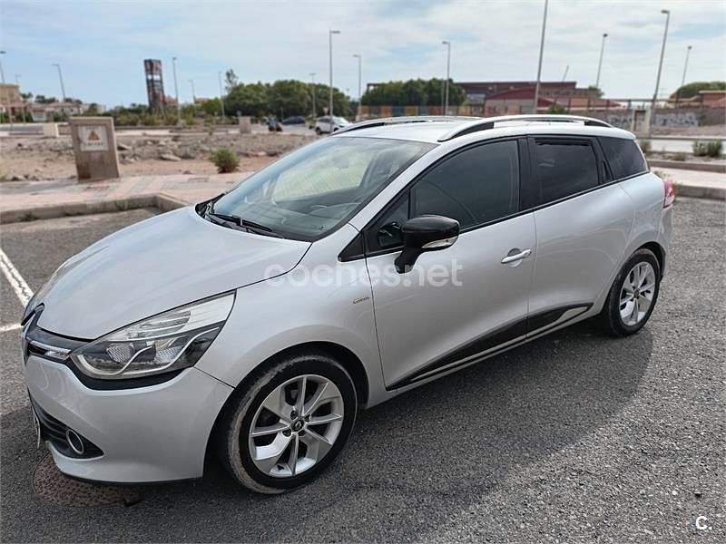 Gris / plata Usado 2016 Renault Clio GrandTour LIMITED Familiar | 6700 € (Buen precio) - Imagen 1/4