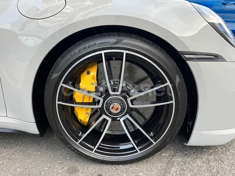 Usado Porsche 911 Turbo S 650 CV (478 kW) 2022 Gris / plata Coupe
