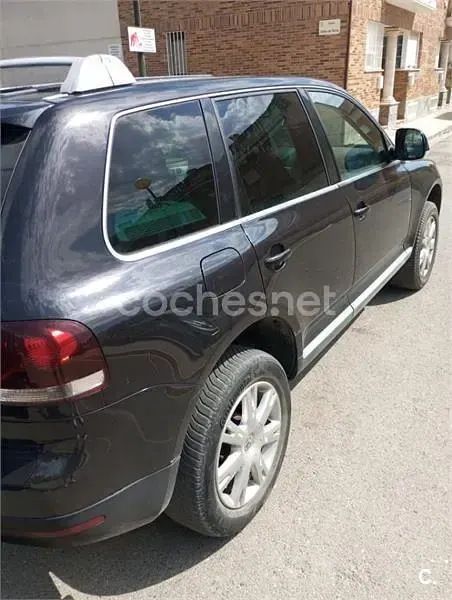 Usado VW Touareg R 174 CV (127 kW) 2007 Negro SUV