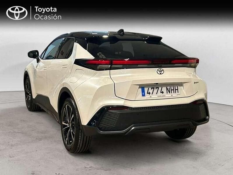 Usado Toyota C-HR 140 CV (102 kW) 2025 Blanco SUV