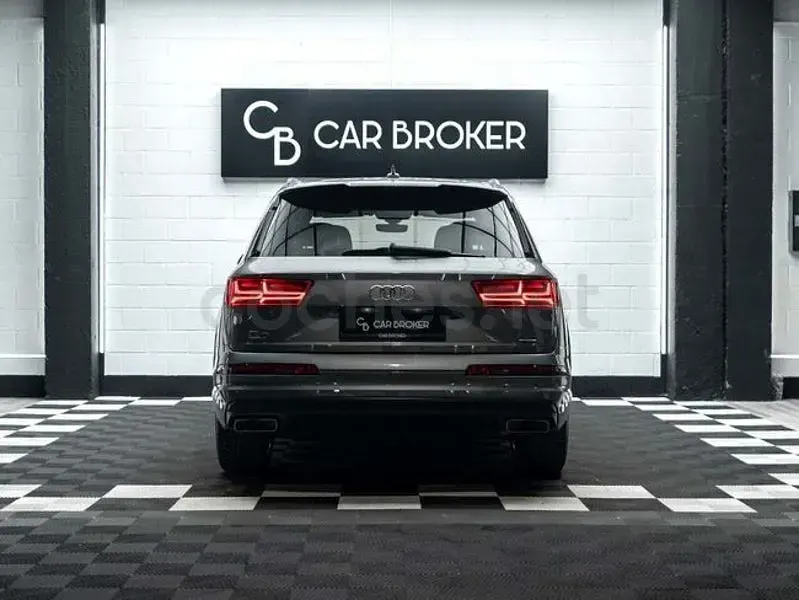 Usado Audi Q7 Sport 218 CV (160 kW) 2017 Gris / plata SUV