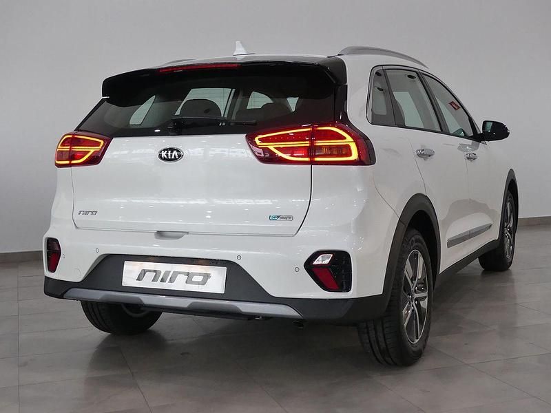 Usado Kia Niro 141 CV (103 kW) 2020 Blanco SUV