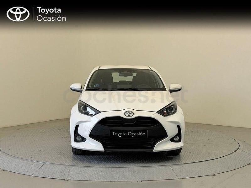 Usado Toyota Yaris Hybrid Active 116 CV (85 kW) 2024 Blanco Berlina