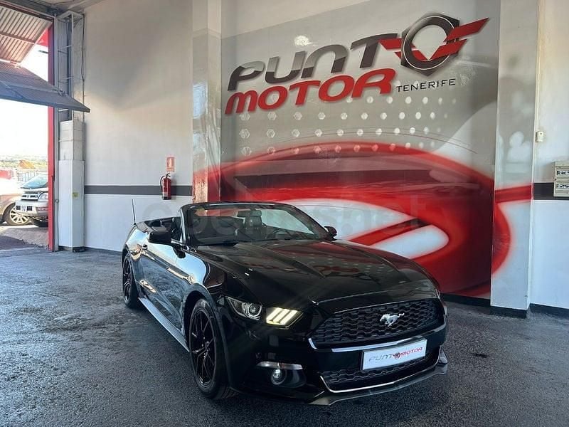 Usado Ford Mustang Convertible 314 CV (230 kW) 2015 Negro Descapotable