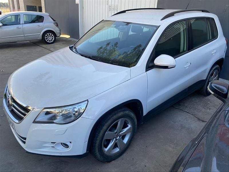 Blanco Usado 2010 VW Tiguan Advance SUV | 9990 € (Precio justo) - Imagen 1/3