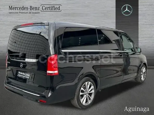 Usado Mercedes V220 163 CV (119 kW) 2024 Negro Monovolumen