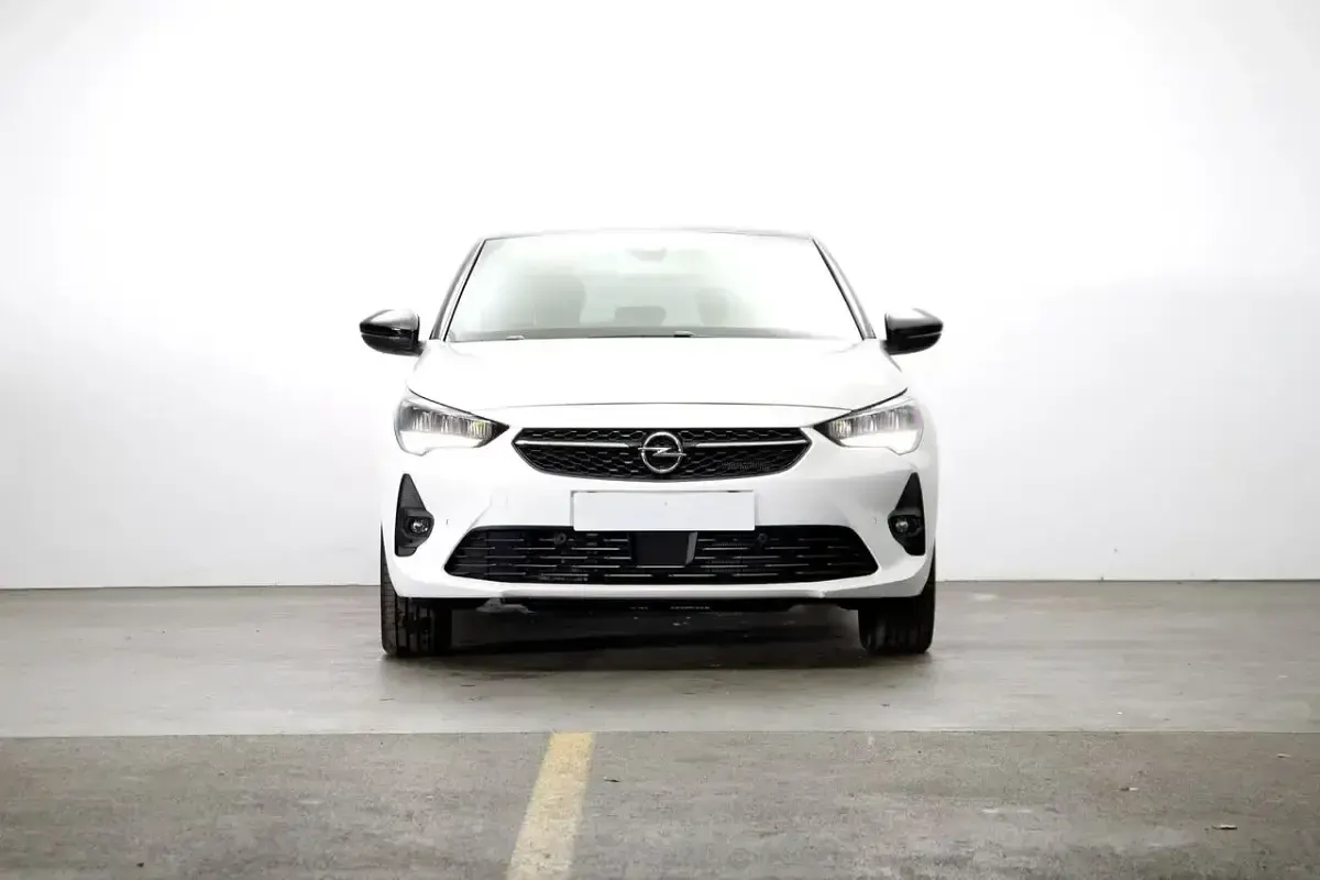 Usado Opel Corsa-e 100 kW (136 CV) 2023 Blanco Utilitario