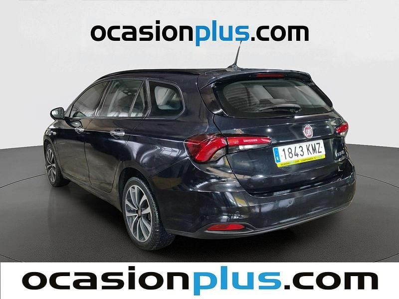 Usado Fiat Tipo Lounge 120 CV (88 kW) 2018 Negro Familiar