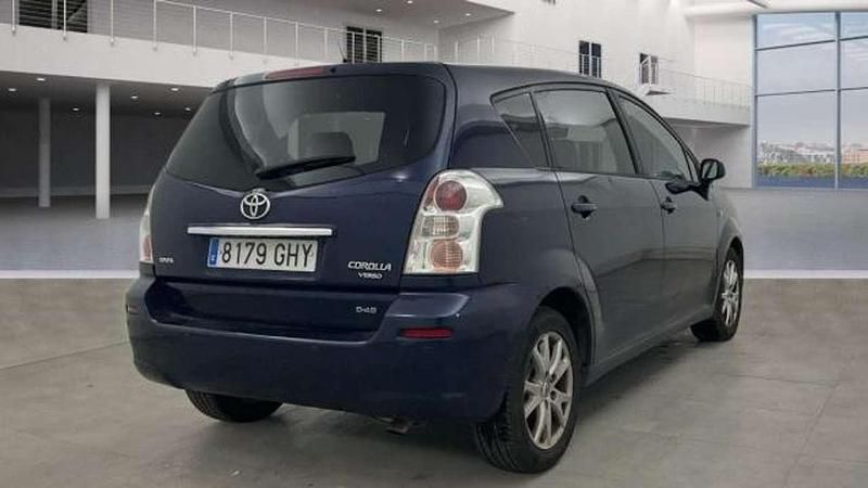Begagnad Toyota Corolla Verso Luna 136 HK (100 kW) 2008 Blå Minibuss