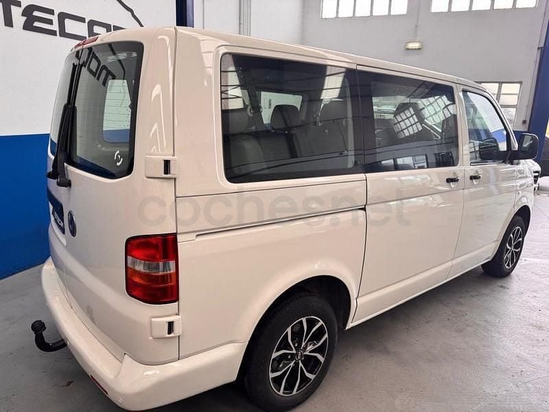Usado VW Caravelle Comfortline 115 CV (84 kW) 2009 Blanco Monovolumen