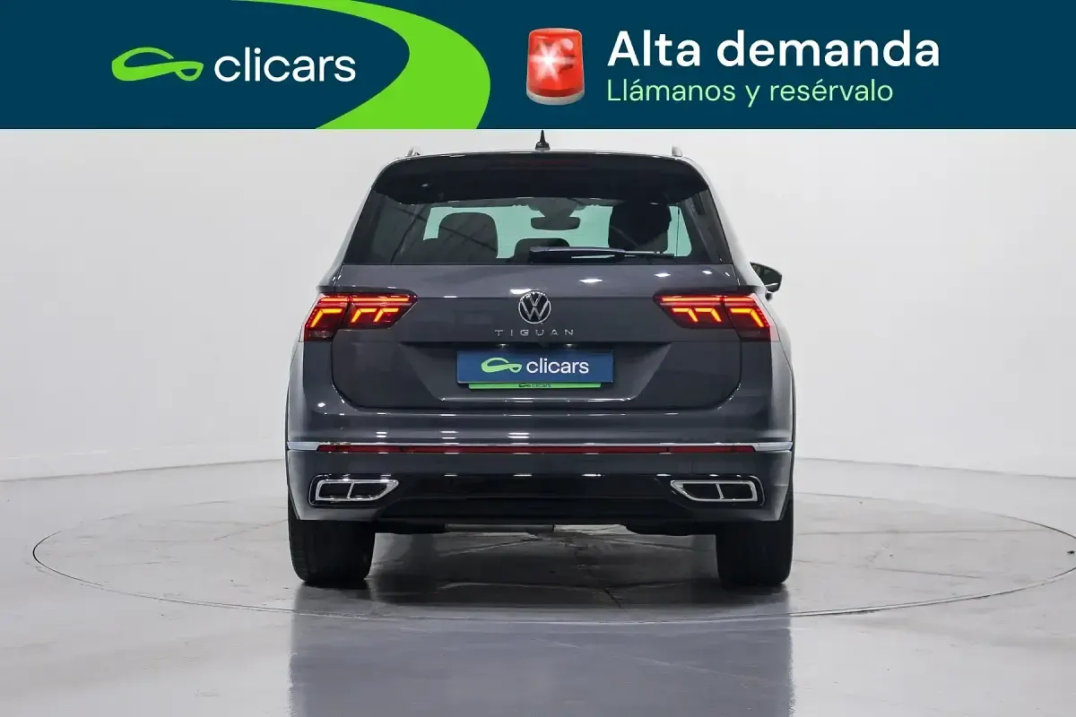 Käytetty VW Tiguan R-line 150 HP (110 kW) 2023 Valkoinen Katumaasturi