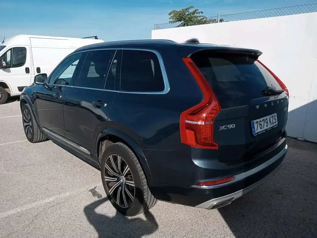 Käytetty Volvo XC90 Inscription 235 HP (172 kW) 2019 Sininen Katumaasturi