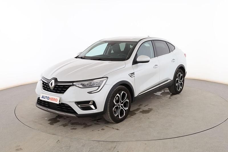 Usado Renault Arkana Zen 140 CV (102 kW) 2022 Blanco SUV