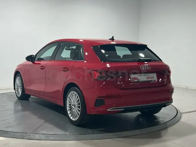 Usado Audi A3 Advanced Plus 150 CV (110 kW) 2023 Rojo Berlina