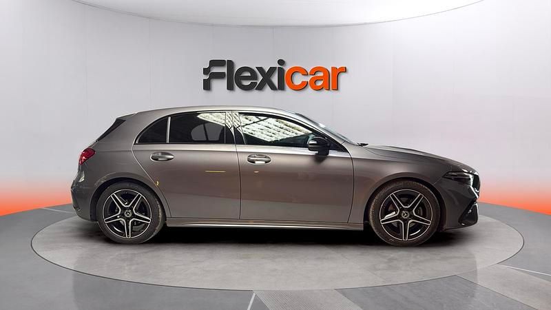 Usado Mercedes A200 150 CV (110 kW) 2024 Gris Berlina
