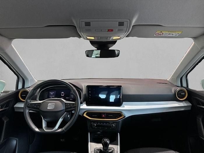 Usado Seat Arona Style 110 CV (80 kW) 2024 Blanco SUV
